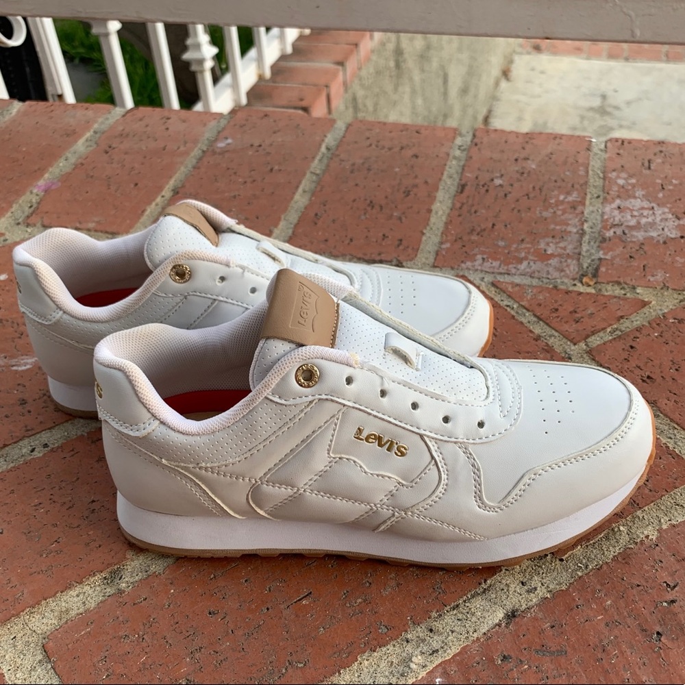 Levis Low Top Sneaker.
